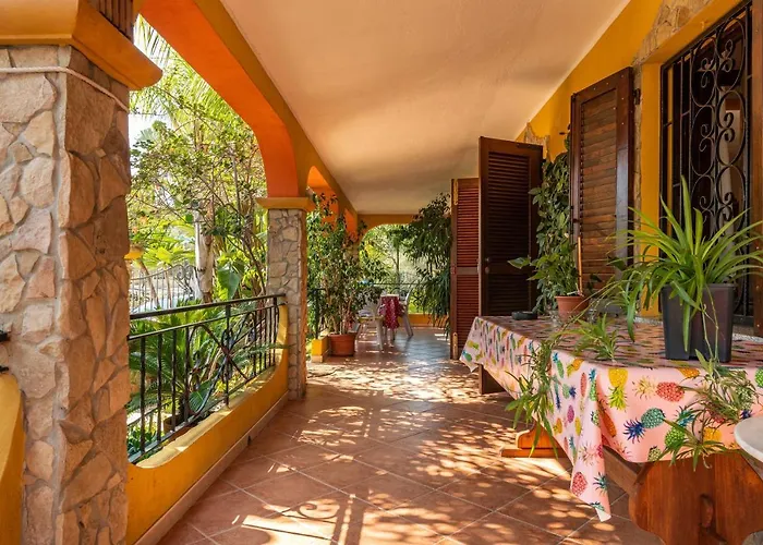 Apartamento Mallus 4 Posti Letto Olia Speciosa